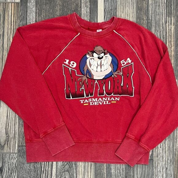 Warner Bros. Tops - 🔥 TASMANIAN DEVIL “TAZ” NEW YORK CREWNECK Red Y2K Sweatshirt Women Sz Med - EUC